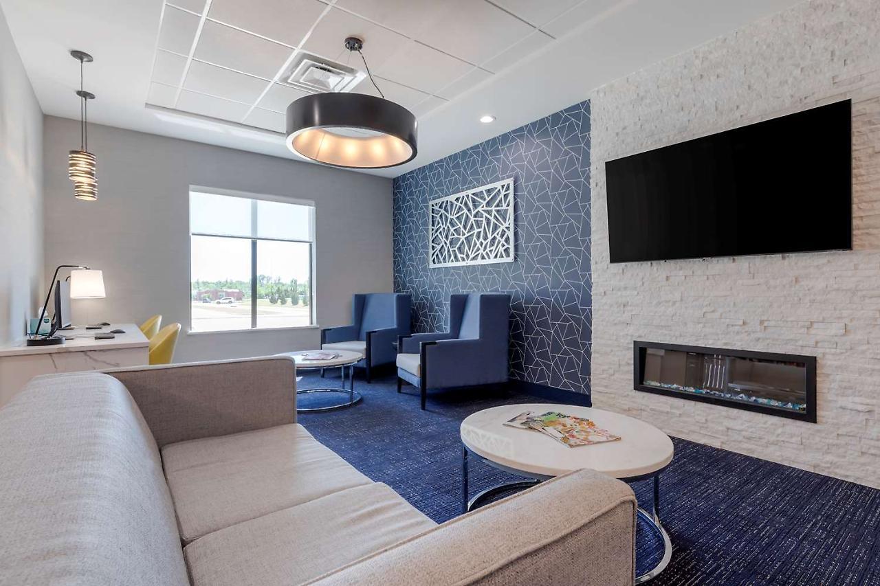 Best Western Plus Choctaw Inn & Suites Εξωτερικό φωτογραφία